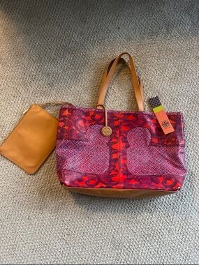 Tory Burch Amalie Simple Tote Bag